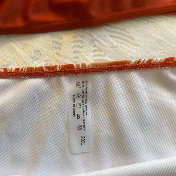 Adorable halter Bikini 2 piece. Orange & white. XXL - Picture 8 of 9